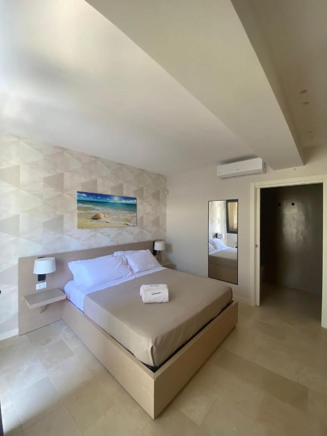 B&B La Porta Sul Mare Torre Squillace Exterior photo