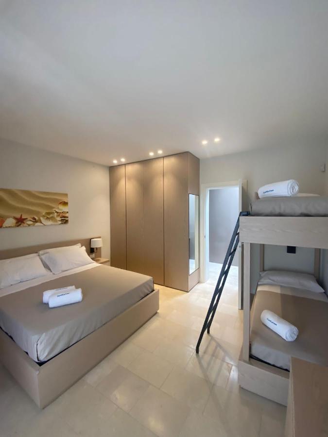 B&B La Porta Sul Mare Torre Squillace Exterior photo